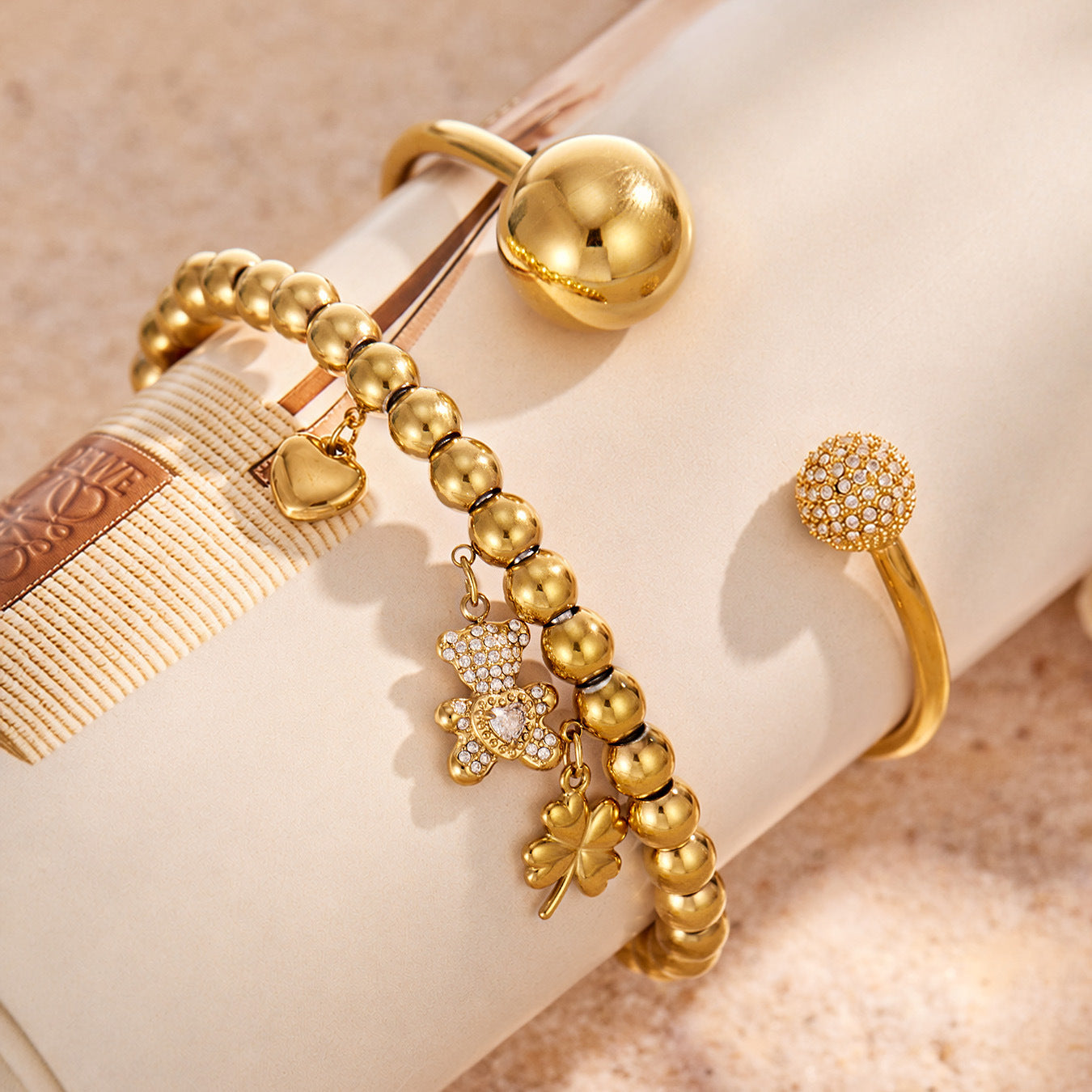 2c08cf51-3dca-472a-974d-148c6aefff36